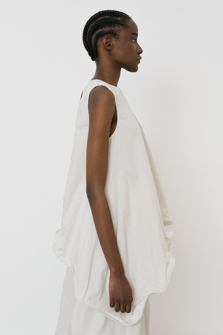 Meimeij Blouse Sleeveless Flared Hem Oyster Cream M5EA67 - Lonah Boutique Westbourne