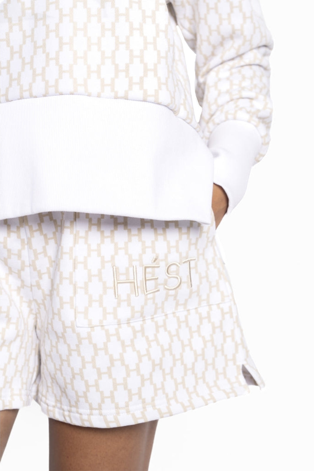 Hest Amara Shorts White Alyssum 2510240253 - Lonah Boutique Westbourne