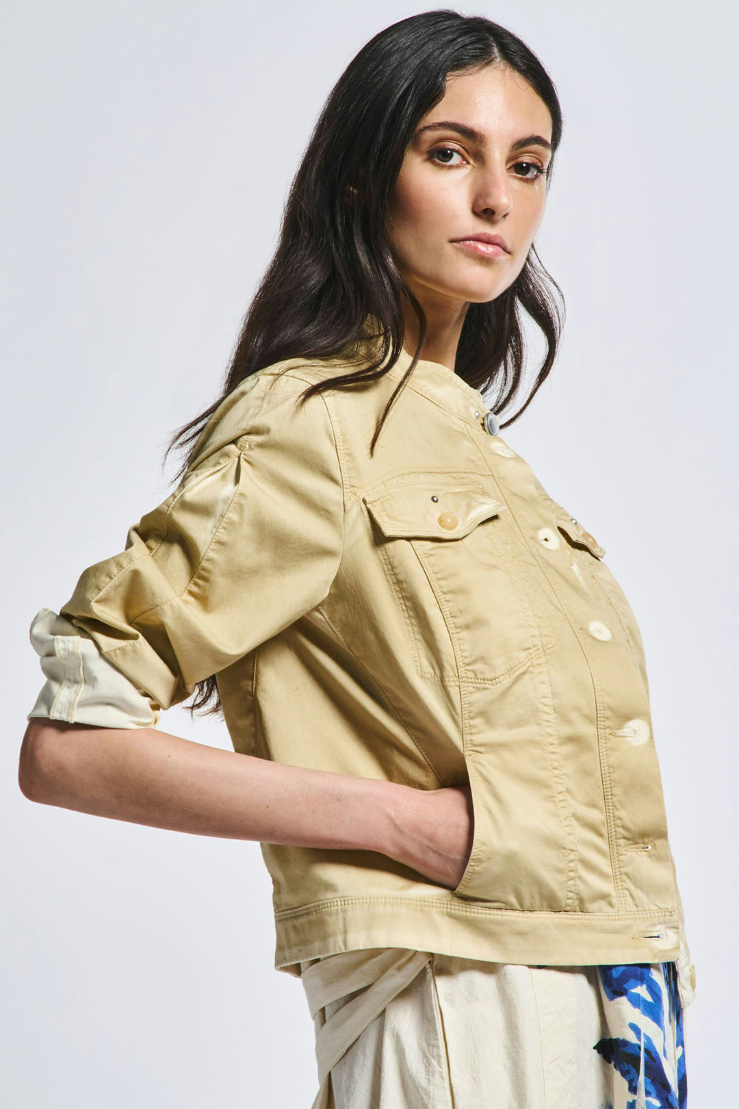 High Energetic Short Jacket Beige 739177 00501 - Lonah Boutique Westbourne