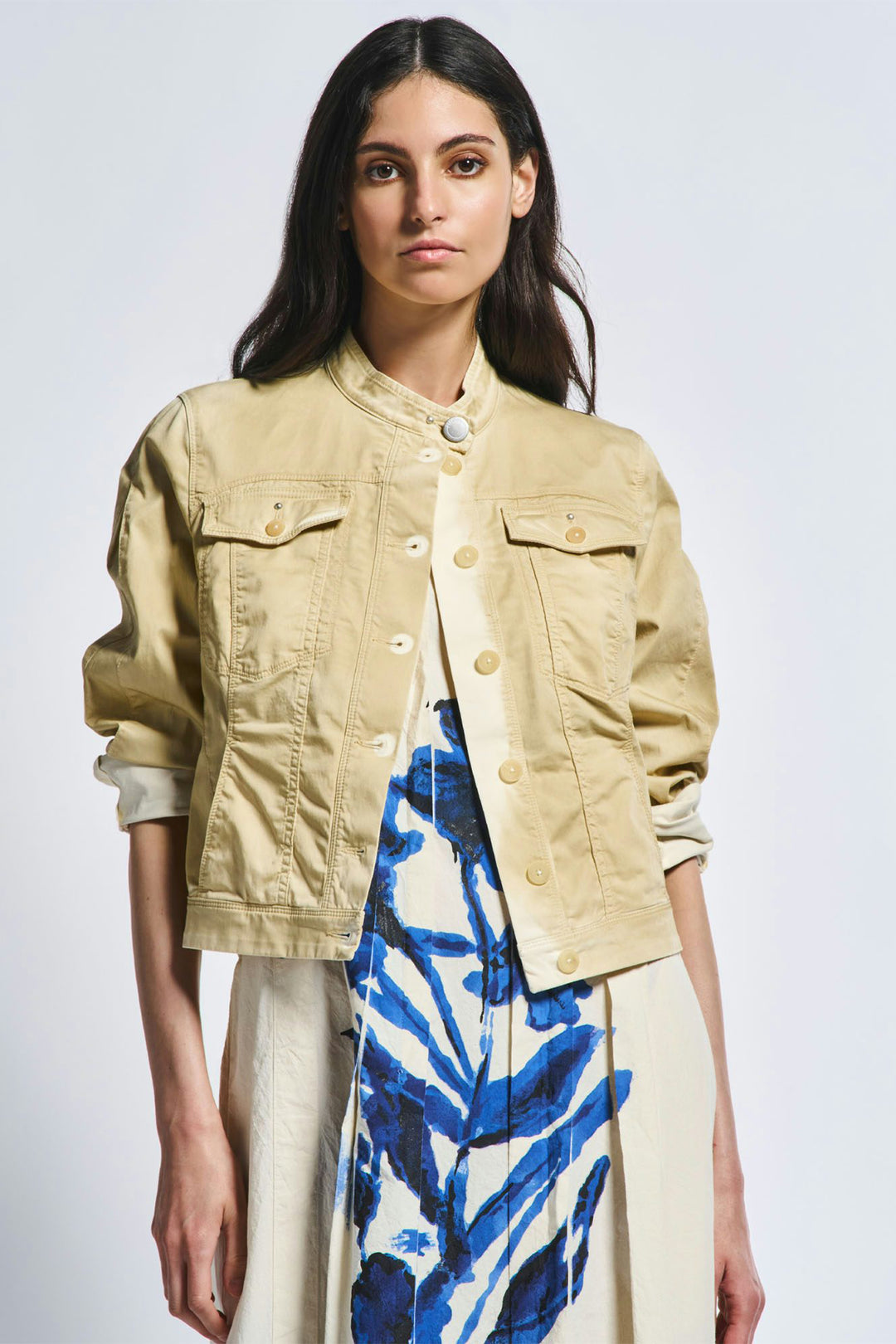 High Energetic Short Jacket Beige 739177 00501 - Lonah Boutique Westbourne