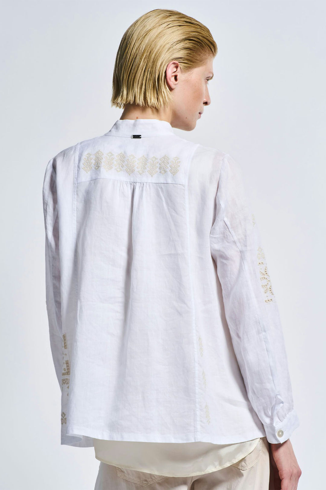 High Sequential High Neck Embroidered Jacket White 730449 00100 - Lonah Boutique Westbourne
