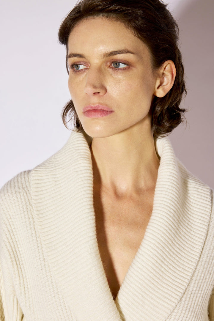 Liviana Conti Pumice White Cashmere Blend Cardigan F6WC17, shawl collar detail