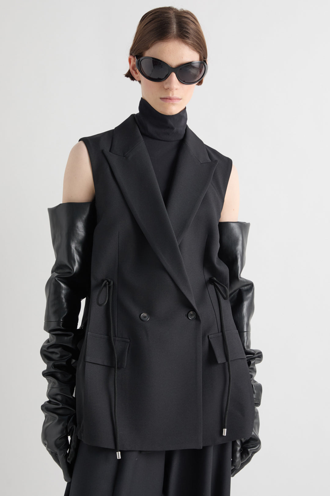 MeiMeij Black Gilet M6IAHB, front view