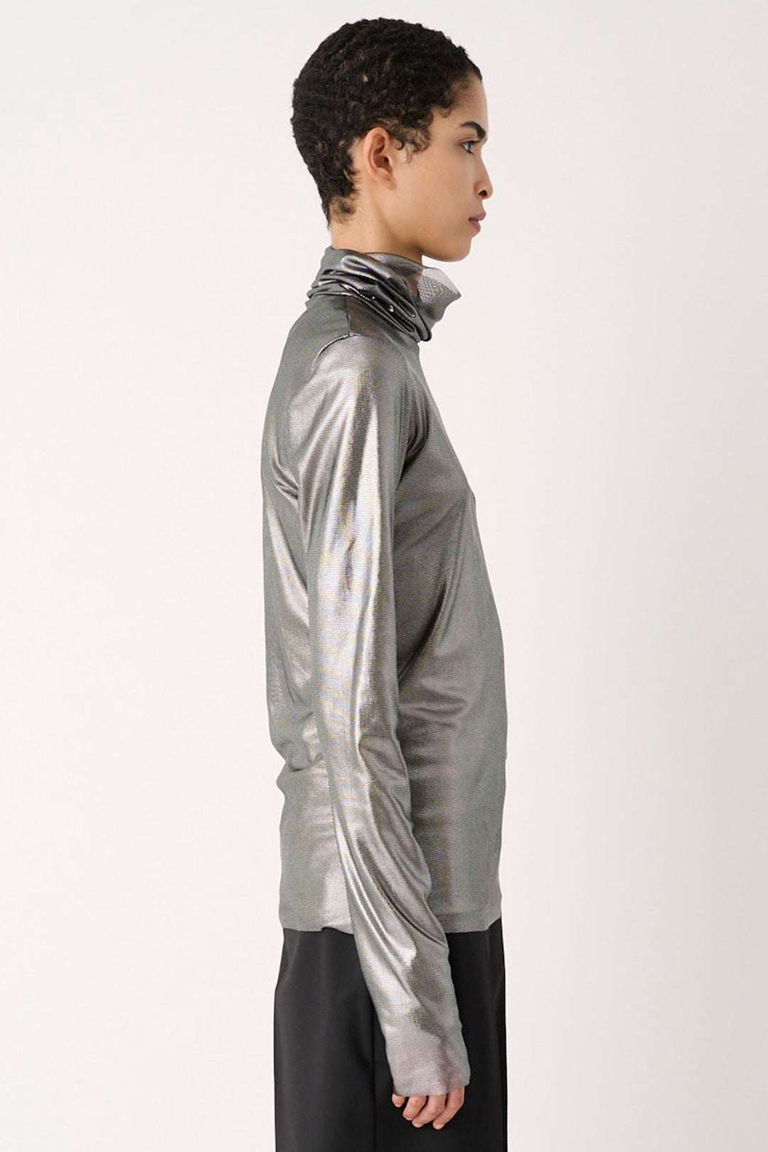 MeiMeij I6P M6FNOO Silver Roll Neck T-Shirt, side view