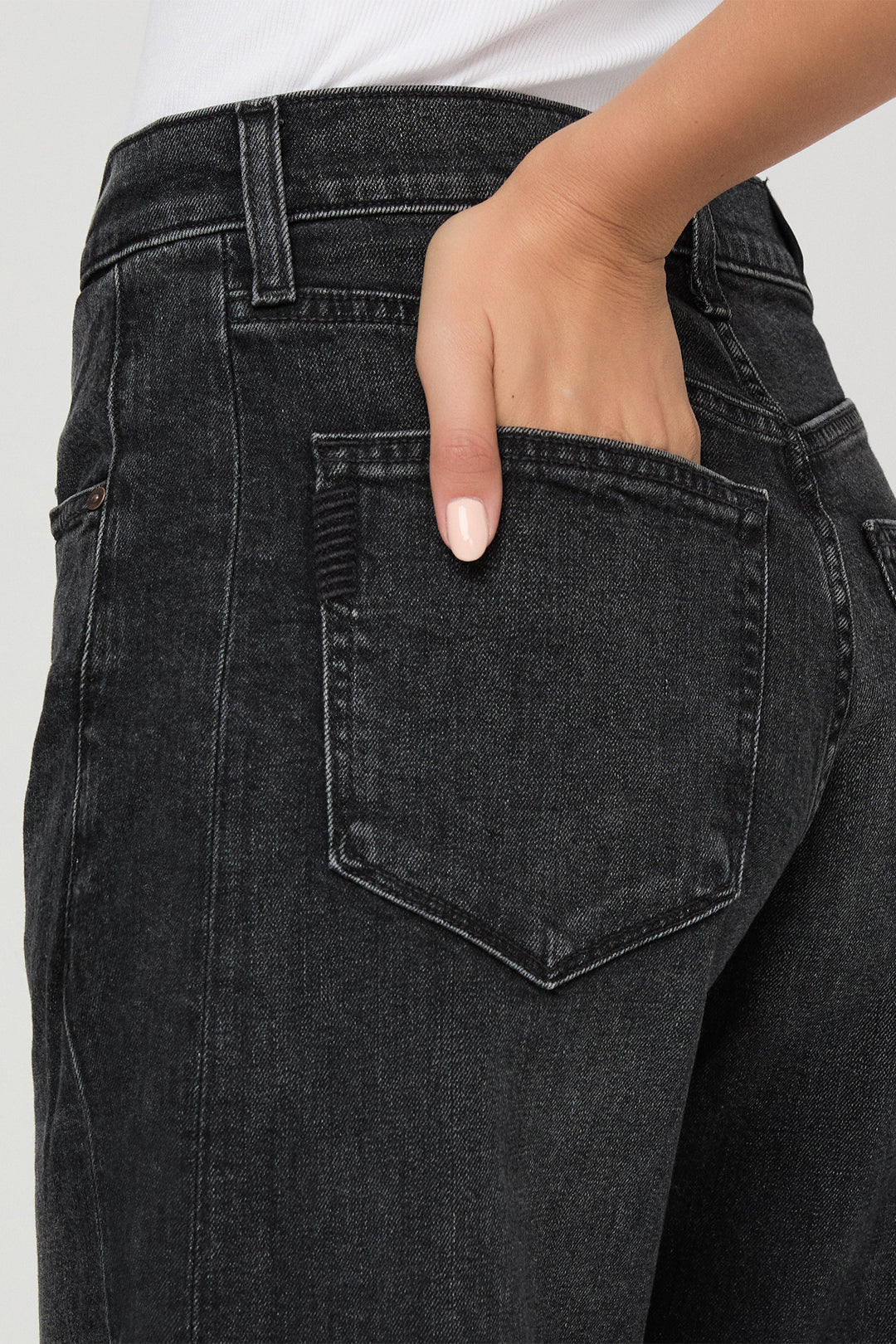 Paige 1N12B80-D174 Arellia Oscura Black Wide Leg Jeans, back pocket detail