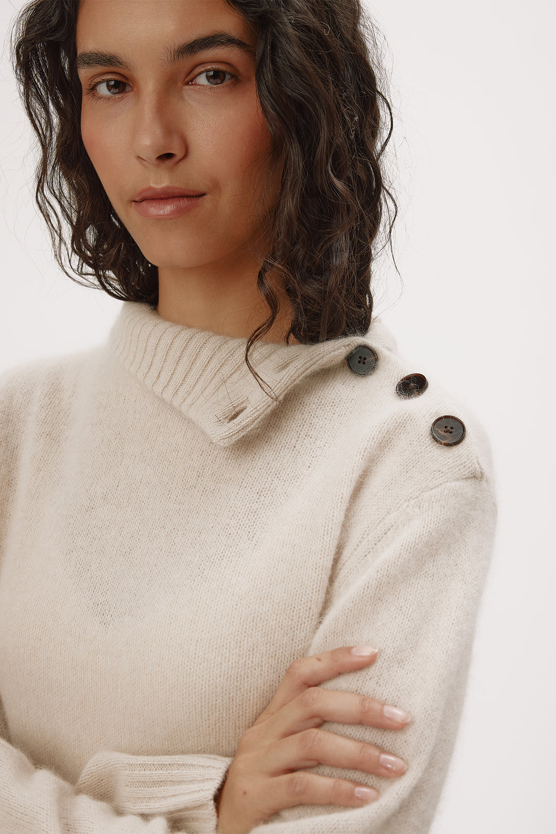 Six Ames Cilia Oatmeal Beige Jumper 72364 C3820, shoulder button detail