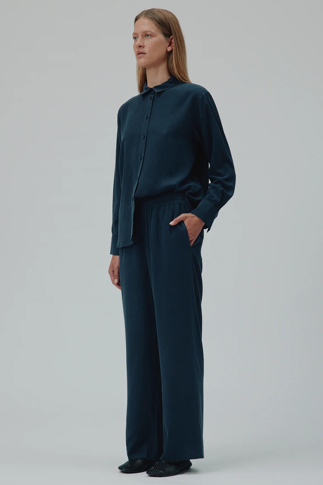 Six Ames Lottie 72249 Night Sky Navy Silk Striaght Trousers C7090