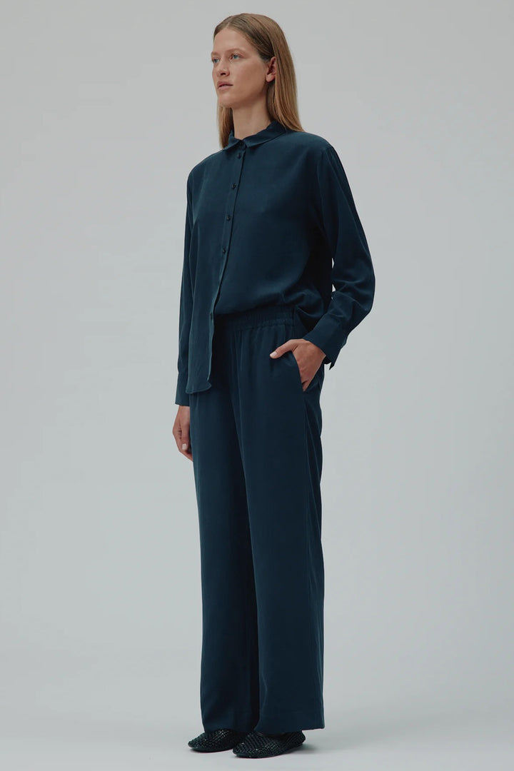 Six Ames Lottie 72249 Night Sky Navy Silk Striaght Trousers C7090