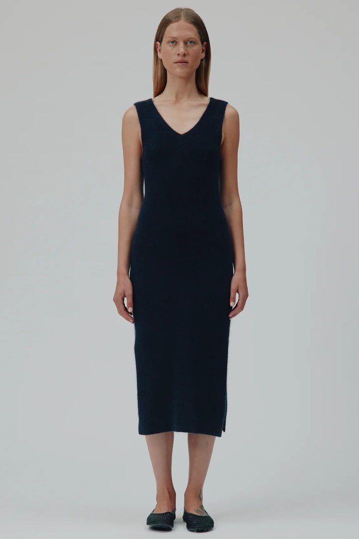 Six Ames Zenia 72237 Night Sky Navy Knitted Long Sleeveless Dress C7090