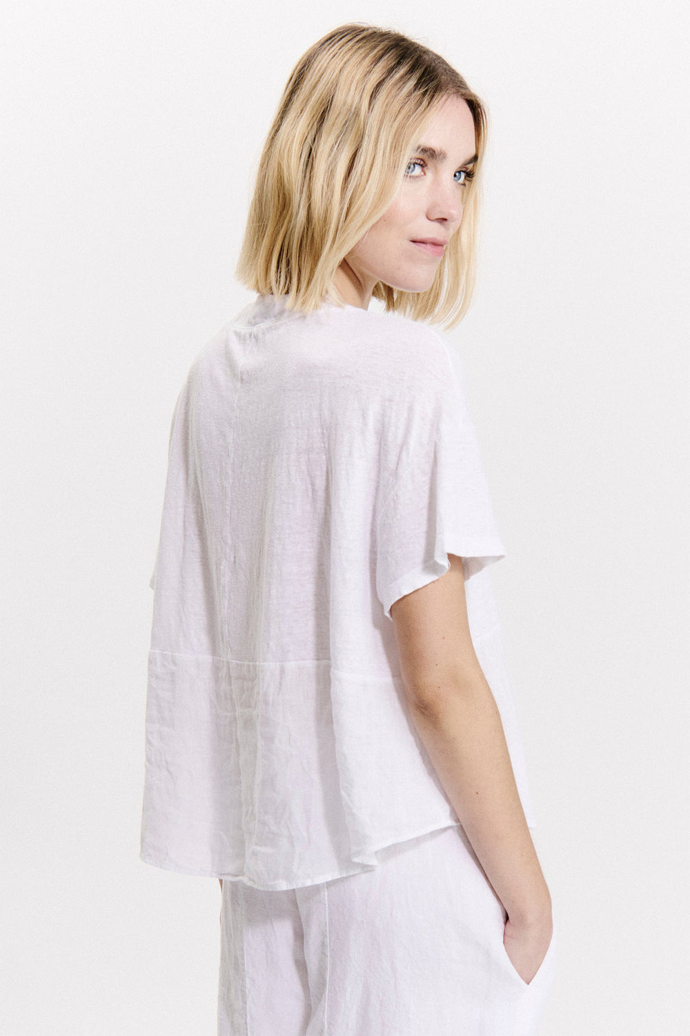 Transit CFDTRZK203 Linen Shirt Short Sleeve White - Lonah Boutique