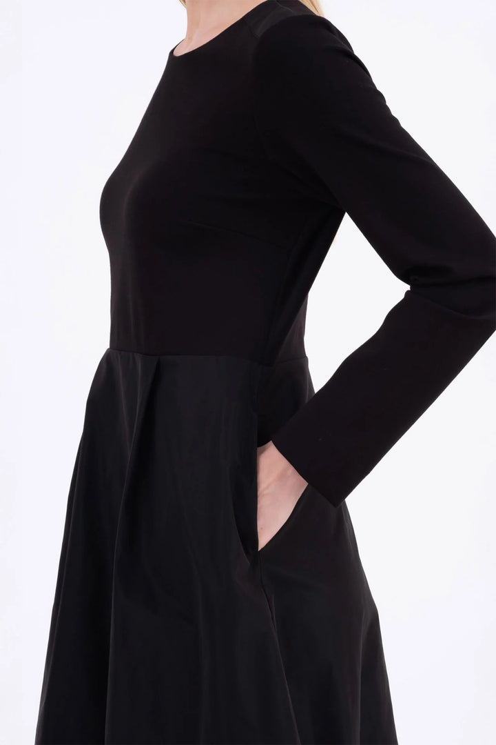 Vicario Cinque Aelia 9029 Black Comfy Oversized Dress