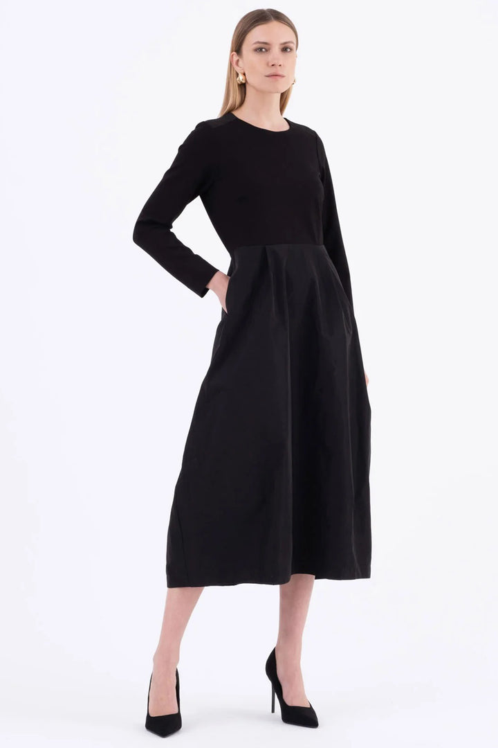 Vicario Cinque Aelia 9029 Black Comfy Oversized Dress