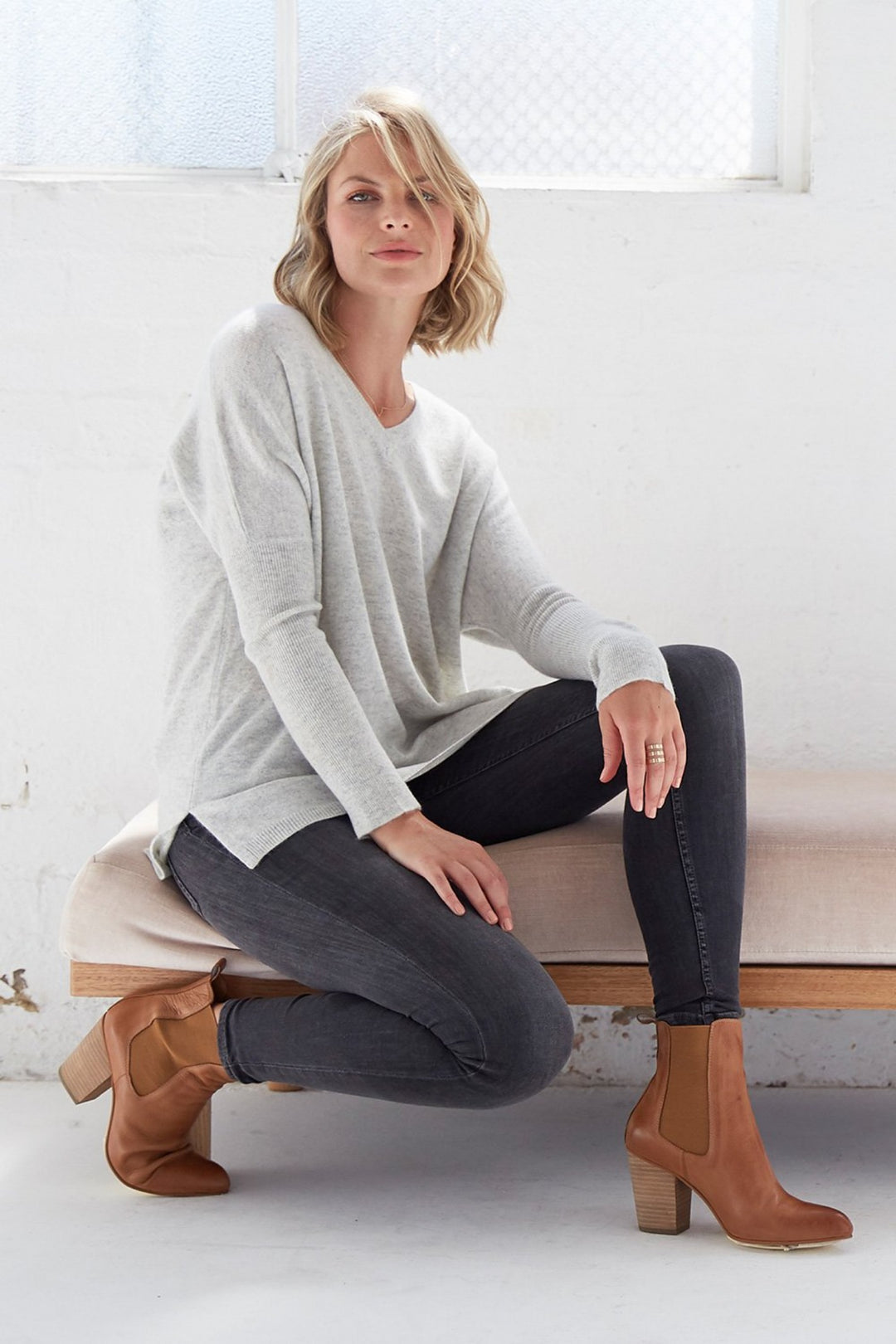 Mia Fratino 16100 Grey Cashmere Boyfriend V-Neck side
