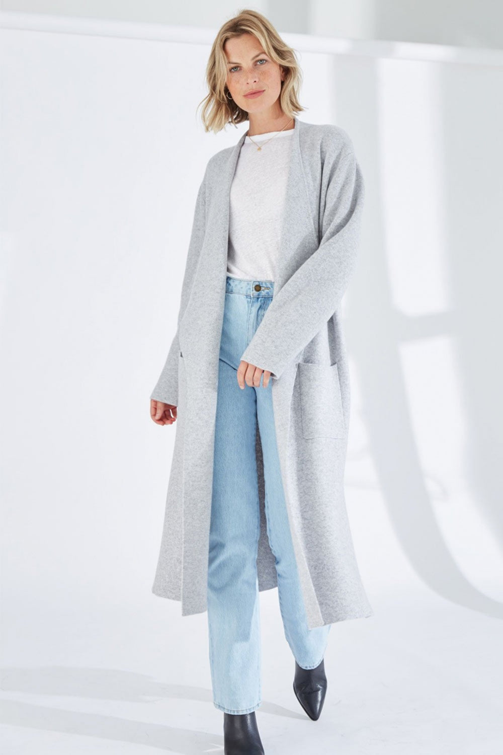 Mia Fratino 17123 Lapel Cash Grey Cashmere  Coat side