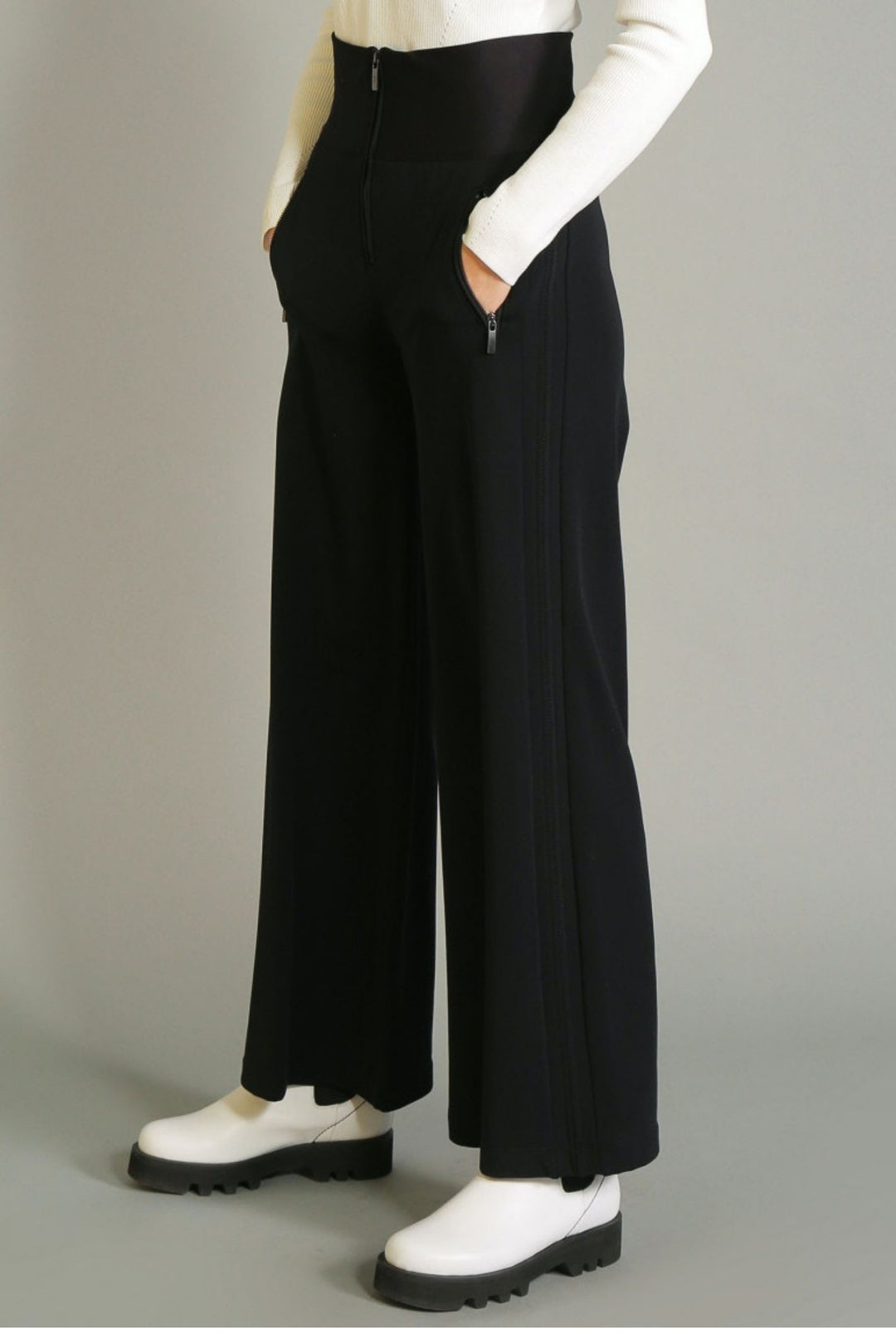 High Equity Pants Black