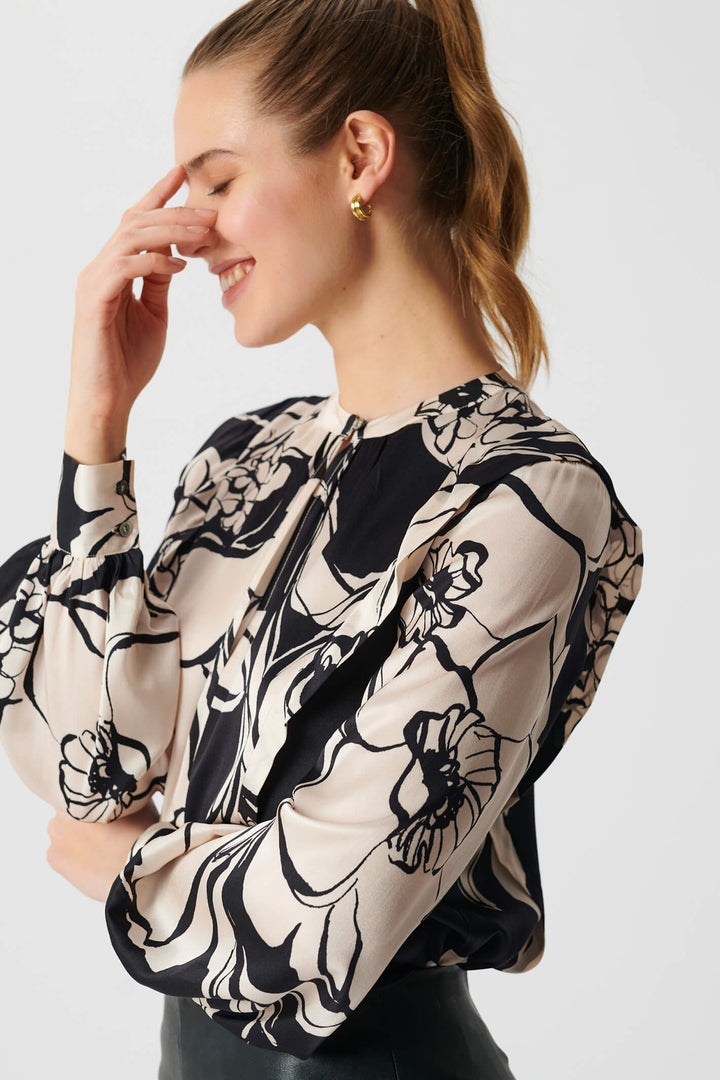 Dea Kubidal Evelyn 09-1022-5596 Black Big Floral Coal Blouse - Lonah Boutique