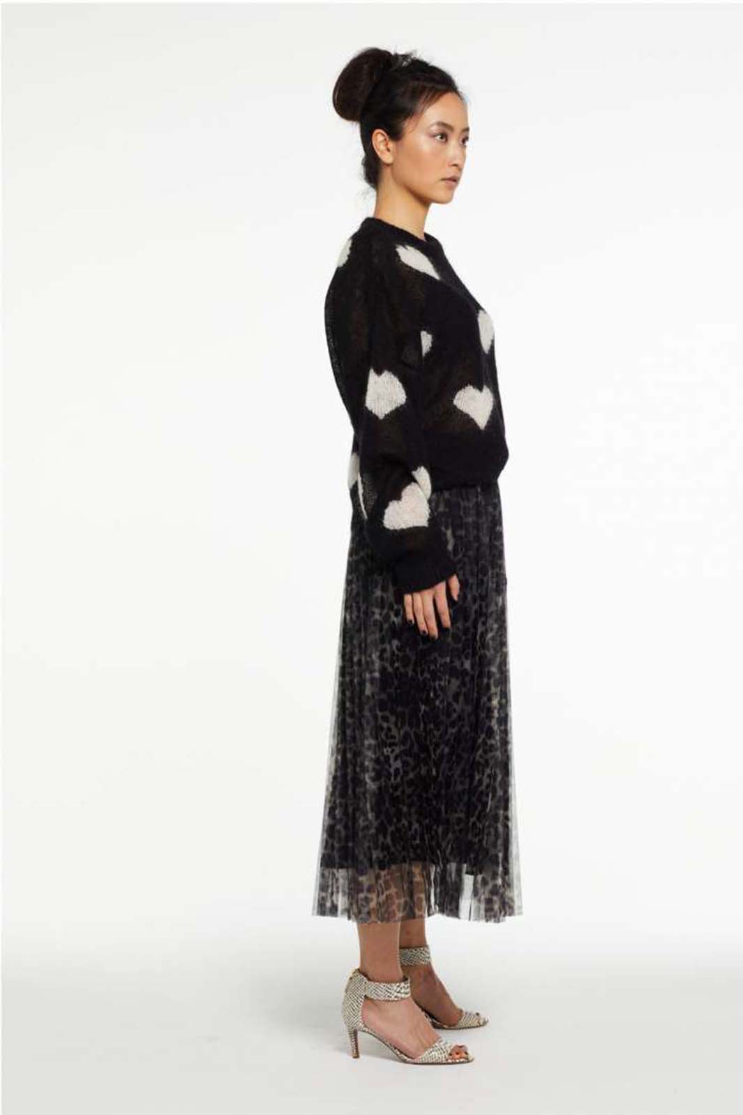Delicate Love W241-10 Black Miki Heart Jumper - Lonah Boutique